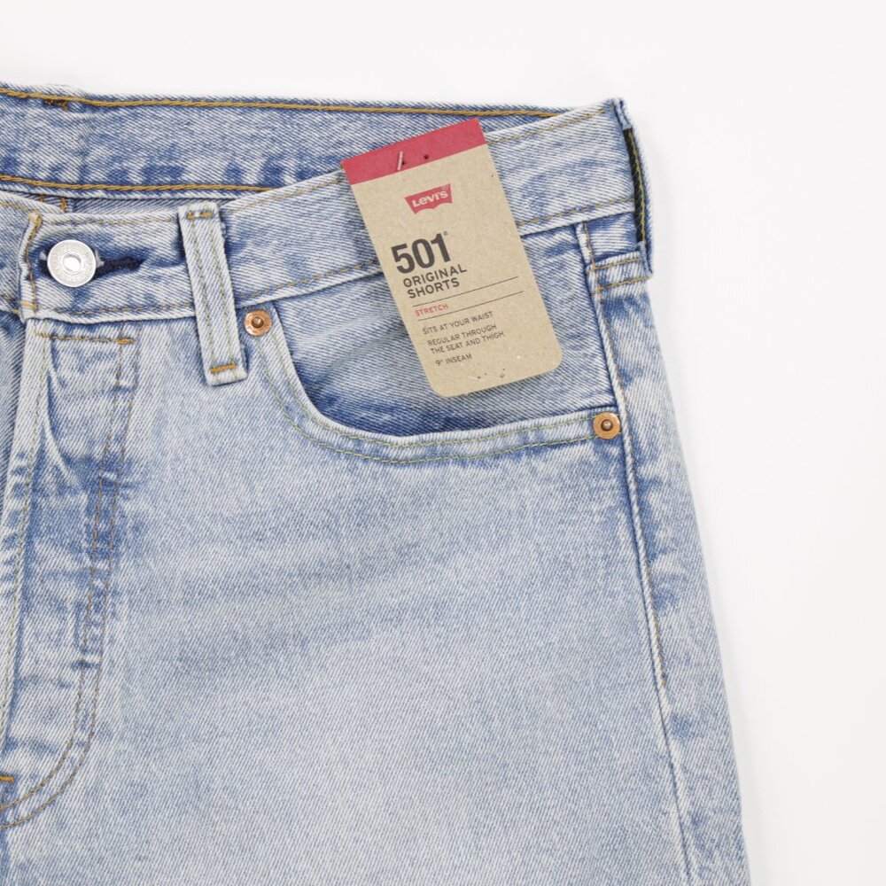 Levi's 501 Men's Original Fit Hemmed 9" Denim Button Fly Shorts Light Blue 31X9 - Picture 2 of 10